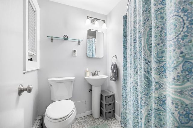 13 Edith Rd, Framingham, MA 01701