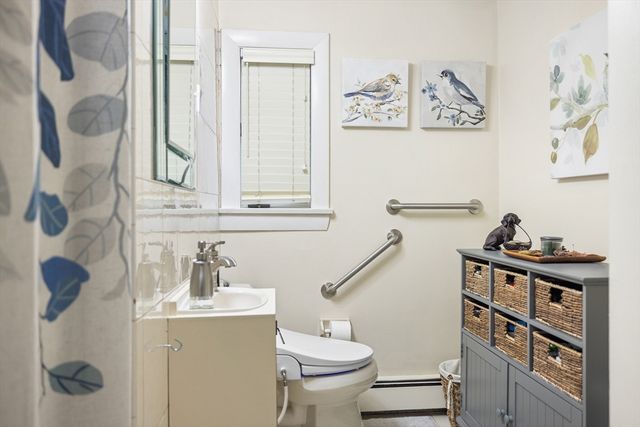 13 Edith Rd, Framingham, MA 01701