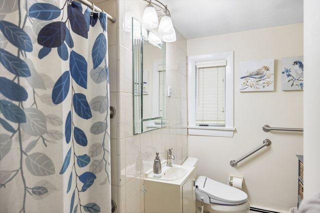 13 Edith Rd, Framingham, MA 01701