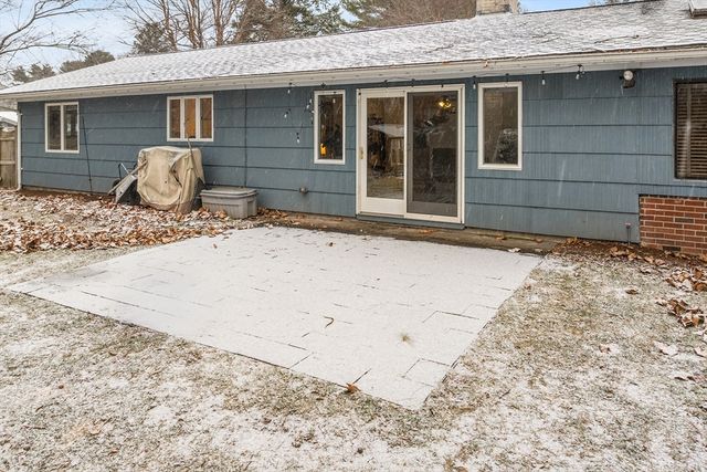 13 Edith Rd, Framingham, MA 01701