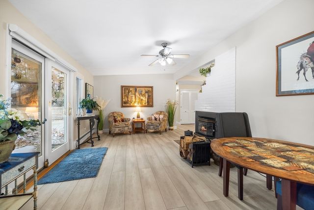 13 Edith Rd, Framingham, MA 01701