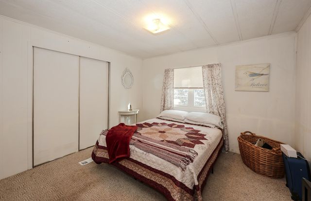 63 Evergreen Lane, Hopkinton, NH 03229