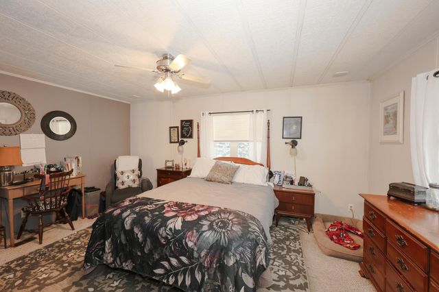 63 Evergreen Lane, Hopkinton, NH 03229