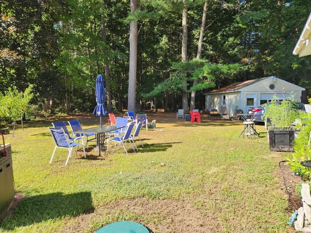 63 Evergreen Lane, Hopkinton, NH 03229