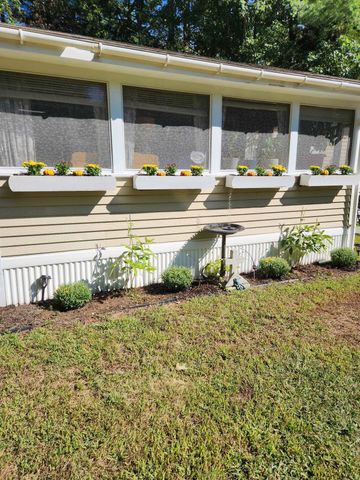 63 Evergreen Lane, Hopkinton, NH 03229