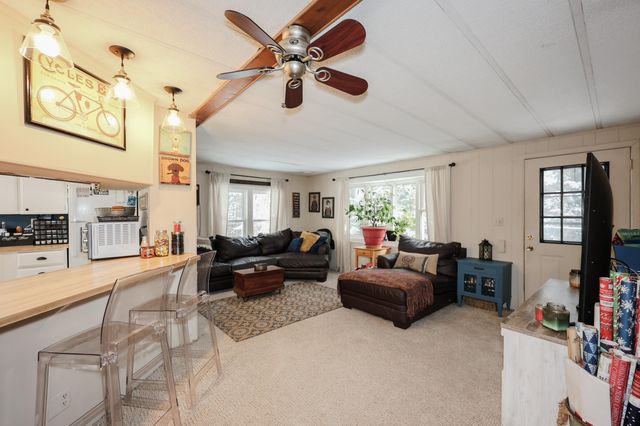 63 Evergreen Lane, Hopkinton, NH 03229