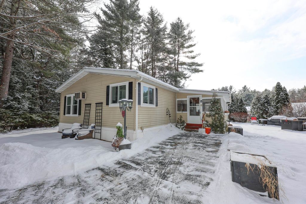 63 Evergreen Lane, Hopkinton, NH 03229