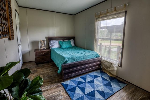 35418 Tompkins Road, Hempstead, TX 77445