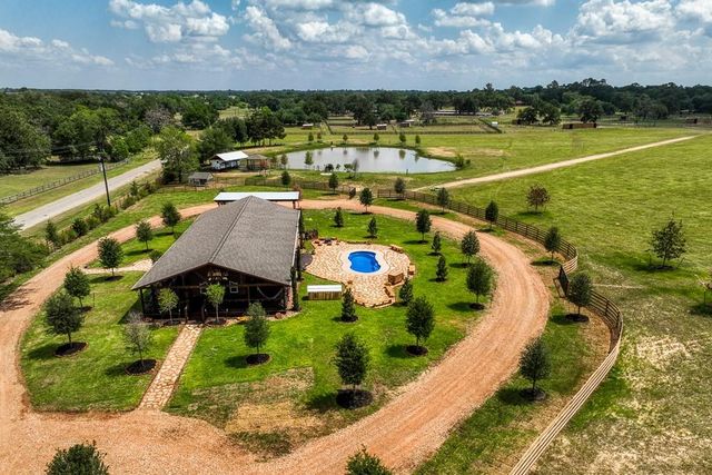 35418 Tompkins Road, Hempstead, TX 77445