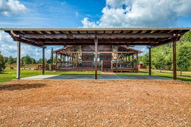 35418 Tompkins Road, Hempstead, TX 77445