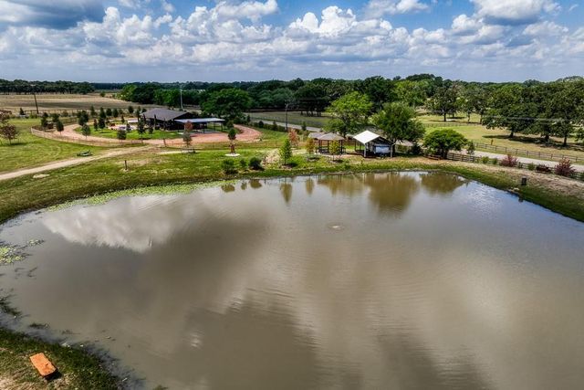 35418 Tompkins Road, Hempstead, TX 77445