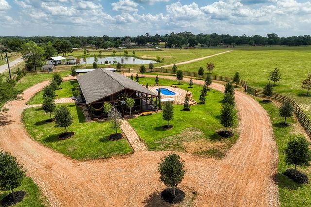 35418 Tompkins Road, Hempstead, TX 77445