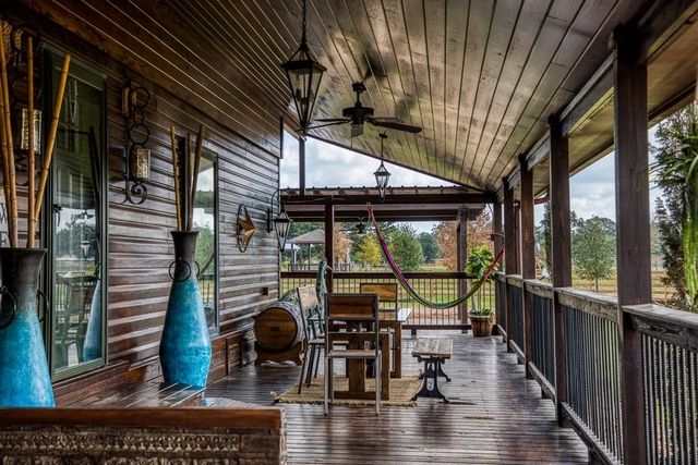 35418 Tompkins Road, Hempstead, TX 77445
