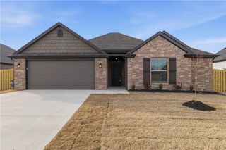 1208 Greendale Avenue, Lowell, AR 72745