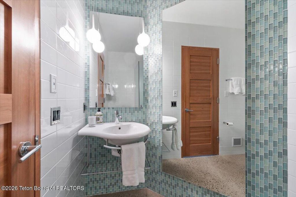 130 STINNETT Drive, Jackson, WY 83011 photo 31