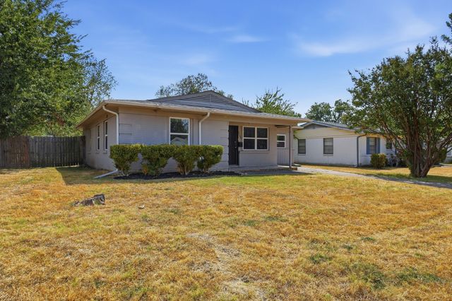 2740 Blue Ridge Drive, Mesquite, TX 75150