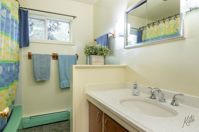 2035 ESQUIRE AVENUE, Fairbanks, AK 99709