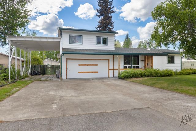 2035 ESQUIRE AVENUE, Fairbanks, AK 99709