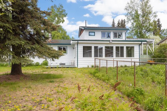 2035 ESQUIRE AVENUE, Fairbanks, AK 99709