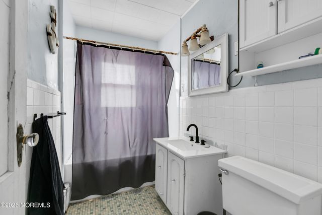 657 Campbell Avenue, Port Monmouth, NJ 07758