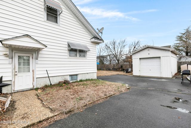 657 Campbell Avenue, Port Monmouth, NJ 07758