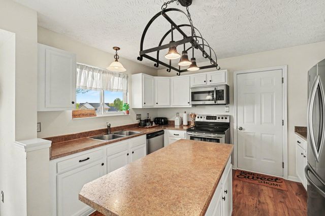 2493 Ferdinand Drive, Burlington, KY 41005