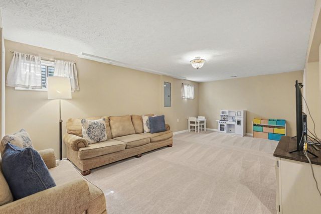 2493 Ferdinand Drive, Burlington, KY 41005