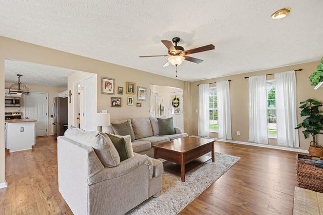 2493 Ferdinand Drive, Burlington, KY 41005