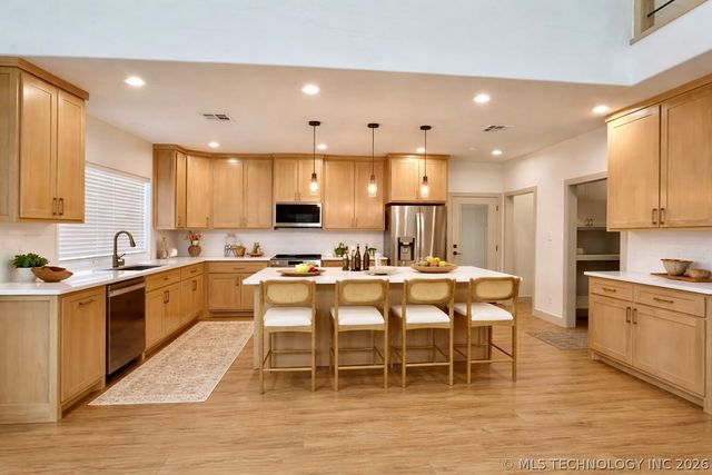 2780 June Hill Road, Kingston, OK 73439