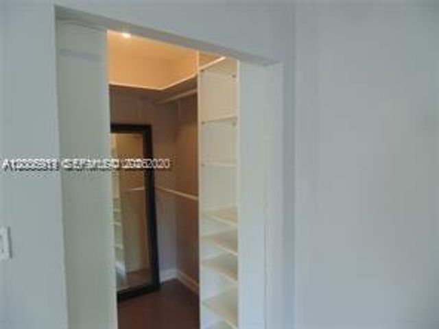 820 3rd St 14, Miami Beach, FL 33139