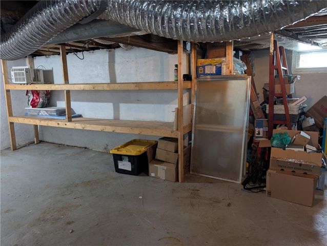 114 Ladue Street, Van Buren, NY 13164