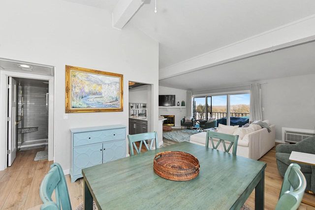 61-02 Lausanne COURT, Lake Geneva, WI 53147