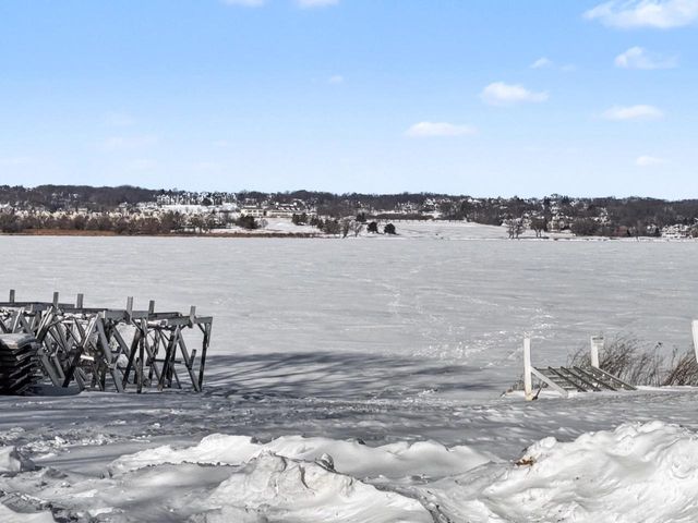 61-02 Lausanne COURT, Lake Geneva, WI 53147