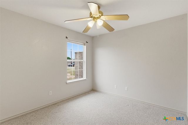 197 Thomas Drive, Martindale, TX 78655