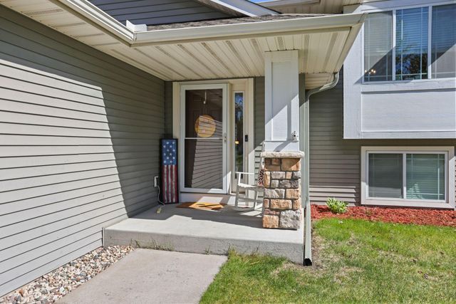 10137 179th Avenue NW, Elk River, MN 55330