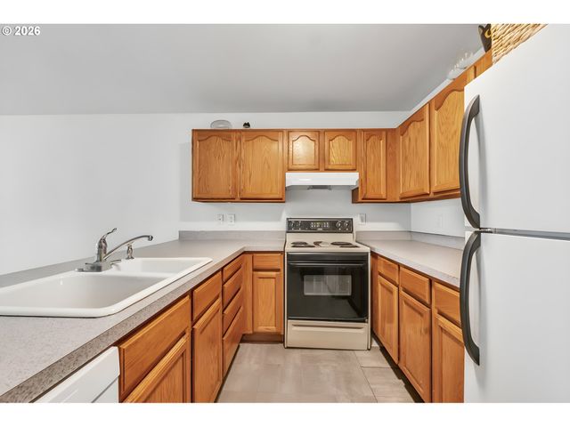 -1 OAKDALE Ave, Springfield, OR 97477