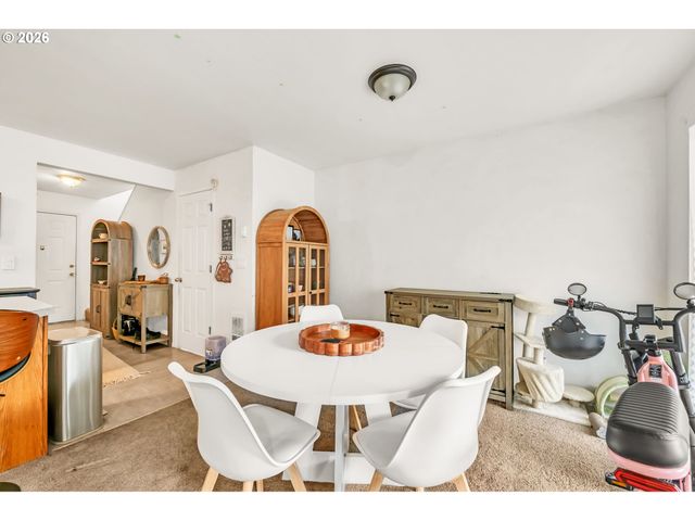 -1 OAKDALE Ave, Springfield, OR 97477