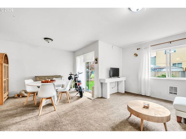 -1 OAKDALE Ave, Springfield, OR 97477