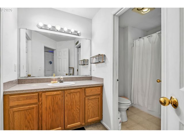 -1 OAKDALE Ave, Springfield, OR 97477