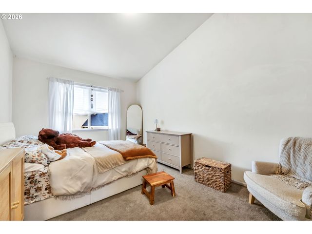 -1 OAKDALE Ave, Springfield, OR 97477