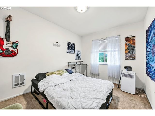 -1 OAKDALE Ave, Springfield, OR 97477