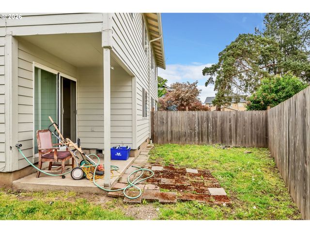 -1 OAKDALE Ave, Springfield, OR 97477