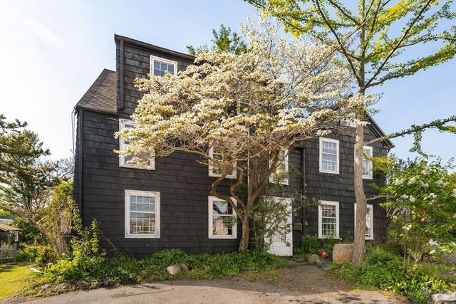 29 & 31 Circle Street, Marblehead, MA 01945