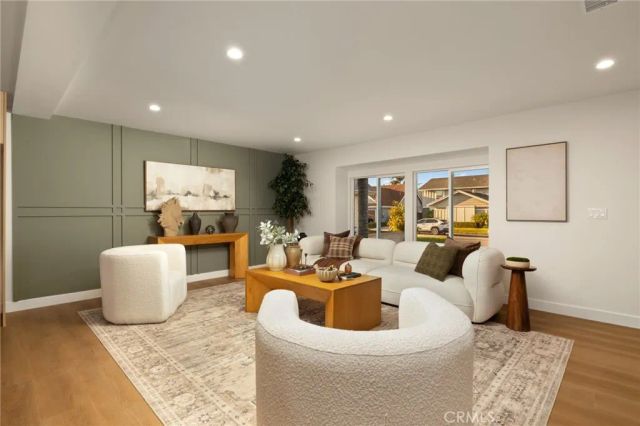 5232 La Luna, La Palma, CA 90623