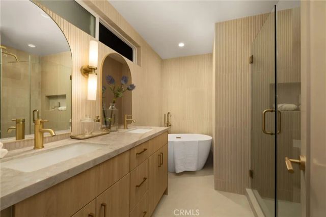 5232 La Luna, La Palma, CA 90623