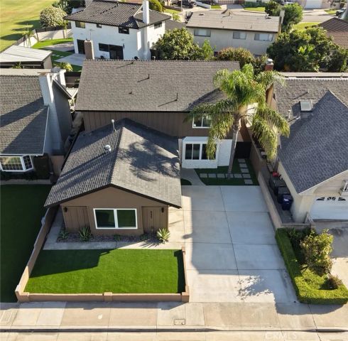 5232 La Luna, La Palma, CA 90623