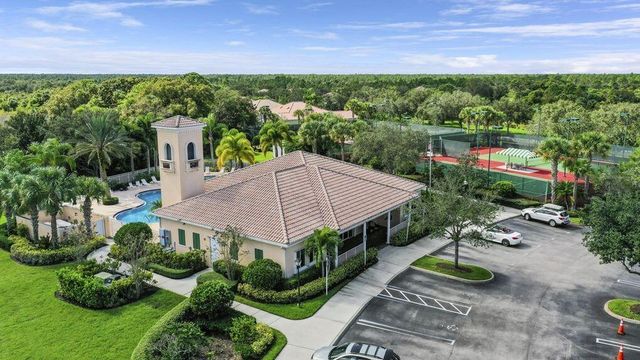 8544 SE Retreat Drive, Hobe Sound, FL 33455