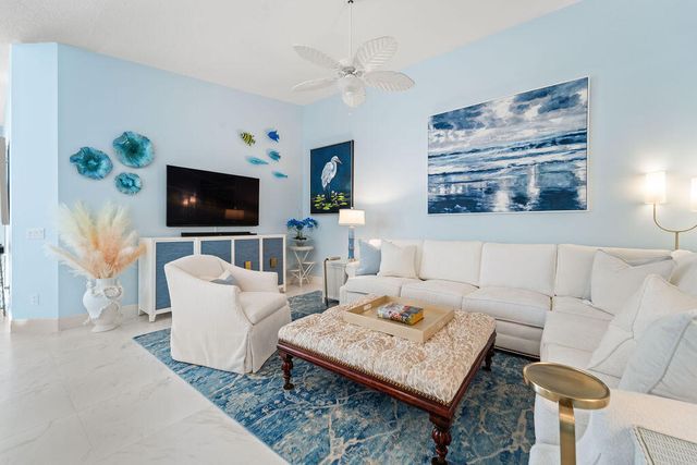 8544 SE Retreat Drive, Hobe Sound, FL 33455