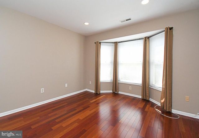 6 KANON CT, Newtown, PA 18940
