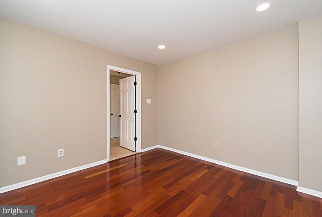 6 KANON CT, Newtown, PA 18940